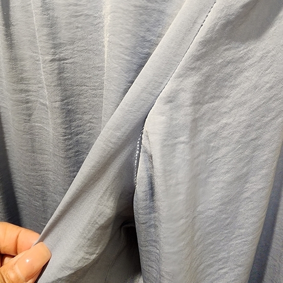 Maison D' Amelie Long Sleeve Pullover V Neck Blouse size M - Picture 12 of 13